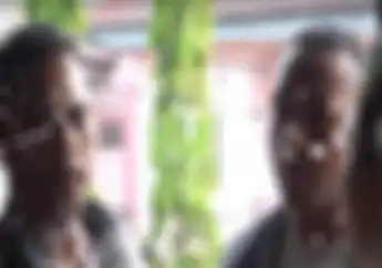 Nikita Mirzani Emosi Siram Muka Debt Collector, Pukulan Tendangan dan Dorong-dorongan Tak Terhindarkan  