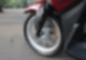 Sela-Sela Pelek Motor Jarang Dibersihkan, Ternyata Ini Dampaknya Bro!
