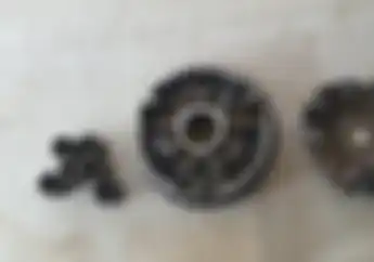 Masih Nekat Pakai Roller CVT Yang Sudah Peyang Di Motor Matic, Efeknya Bisa Merembet Lo
