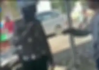 Tegang, Video Pria Adu Mulut Dengan Polisi Karena Mencabut Kunci Motor