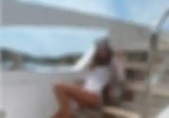 Valentino Rossi Liburan Bareng Pacar di Kapal Pesiar, Netizen Malah Salah Fokus