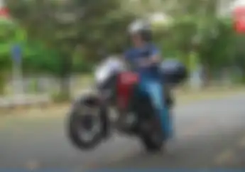 2 Langkah Gampang Belajar Naik Motor Kopling Manual Buat Para Pemula