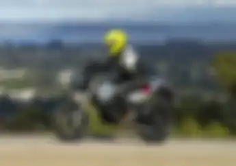 Meluncur Motor Listrik Baru Zero FXE, Gaya Supermoto Harga Tembus Segini