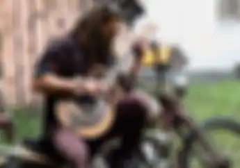 Wow, Aktor 'Aquaman' Jason Momoa dan Harley-Davidson Bikin Apparel Khusus Bikers!