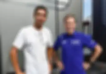 Pembalap WSBK Terciduk Foto Bareng Bos Yamaha Di MotoGP Austria 2021, Pertanda Apa?