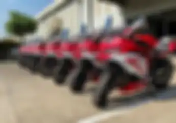 HUT RI Ke-76, Delivery Pertama Kawasaki Ninja ZX-25R Warna Merah, Segini Harganya