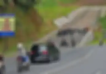 Viral Rombongan Pemotor Bandel Seenaknya Parkir di Jalur Penyelamat Rem Blong