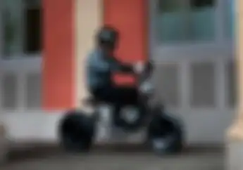 BMW Ketagihan Garap Motor Listrik, Ini Dia Konsep BMW CE02 2021 Terbaru
