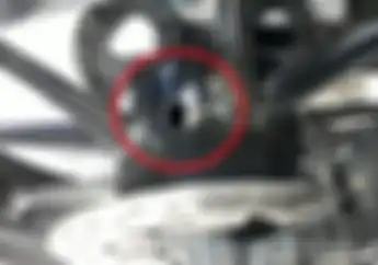 Bukan Salah Cetak, Inilah Alasan Ada Lubang di Pelek Racing Motor