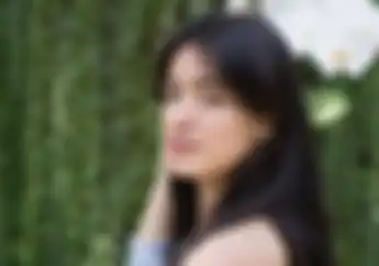 Sempat Jadi Debt Collector Andalan, Kisah Artis Cantik Mawar De Jongh Jadi Sorotan