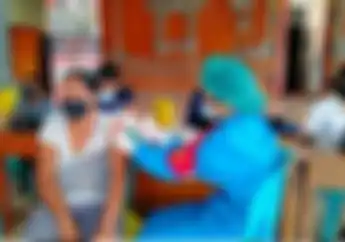 Polisi Siapkan Hadiah Motor, Gerai Vaksin Presisi Auto Diserbu Warga