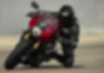 Motor Baru Triumph Speed Triple 1200 RR Meluncur, Harga Bikin Melongo