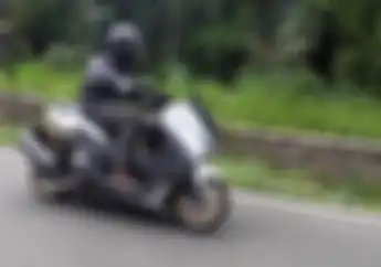 Biar Gak Kecelakaan, Catat Nih 4 Cara Mencegah Motor Kehilangan Traksi Saat Riding