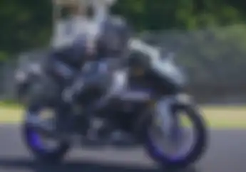 Yamaha R15 V4 Bikin Geger, Ternyata Lebih Canggih Dari yang Ada Di Indonesia