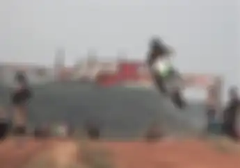 Serius di Garuk Tanah, Knalpot Proliner Support Event Open Grasstrack Pesona Wanajaya 2021
