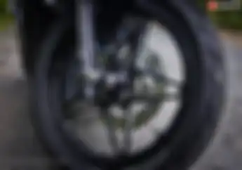 Lagi Ramai Modifikasi Motor Matic Pakai Pelek Harga Jutaan, Apa Sih Kelebihannya