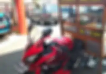 Nyentrik Abis, Tukang Bakso di Kuningan Jadi Sorotan Warga Gara-gara Ini