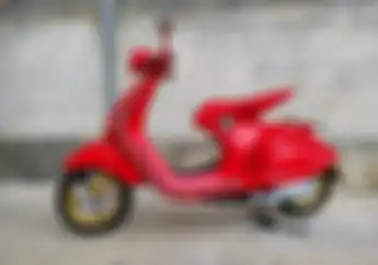 Makin Hedon, Modifikasi Vespa 946 Red Cukup Main Kaki-Kaki Jadi Istimewa