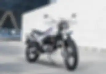 Dirilis Motor Trail Baru 200 cc Saingan Kawasaki KLX150, Harga Cuma Segini Bro!