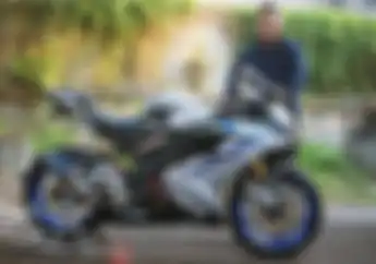 Modifikasi Yamaha R15 Jadi Kekar Banget, V4 India Juga Nyerah