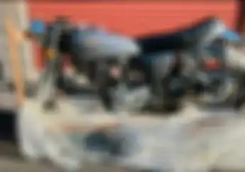Unboxing Yamaha SR500 40 Tahun Tidur Dalam Kardus Kondisi NOS, Harga Berapa Nih?