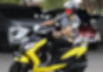 Wuih, Gubernur Ganjar Pranowo Pamer Motor Listrik Bikinan Jawa Tengah