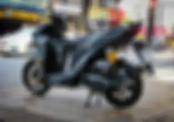 Modifikasi Honda Vario 150 Bodi Elegan Kaki-Kaki Menawan Pakai Ohlins dan Cakram Ganda
