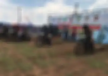 Trek Menantang Pembalap Jatuh Bangun di Sirkuit Grasstrack Terpanjang Ini, Bisa Finish Saja Sudah Bersyukur