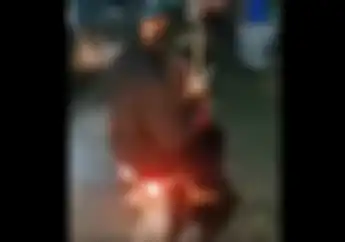 Video Gerombolan Geng Motor Bawa Celurit Teriak 'Paket' Ke Rumah Warga di Cibubur
