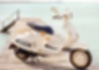 Vespa 946 Christian Dior Versi Improtir Umum dengan Versi Piaggio Indonesia Ternyata Beda