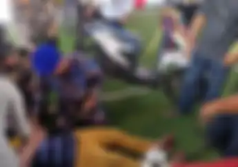 Kuli Serabutan Dapat Hadiah Motor, Sang Istri Mendadak Pingsan Dipanggil Kapolda Jabar