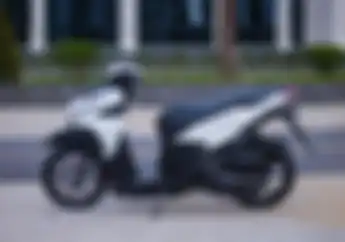 Main Simpel, Modifikasi Honda Vario 150 Warna Bodi Kalem Kaki-Kaki Tampil Kece