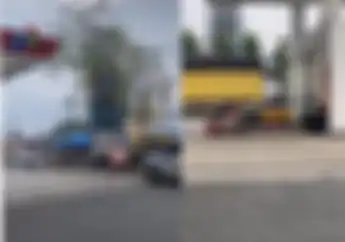 Aneh Tapi Nyata, Pertamini Jual Bensin Eceran Di Dalam SPBU Pertamina