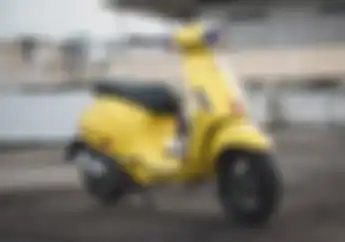 Modifikasi Vespa Sprint 150 Kuning Makin Atraktif Pakai Aksesoris Kelas Wahid