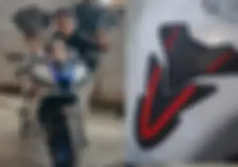 Hayaidesu Rilis Tank Pad Universal Untuk Motor Sport, Kolaborasi dengan Mblo Rizki