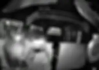 Mencekam, Video Pemotor Ngamuk Layangkan Bogem Mentah ke Sopir Angkutan Umum