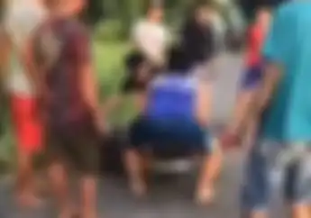 Tegang, Video Driver Honda Jazz Ngamuk Banting Motor Yang Ugal-ugalan