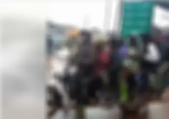 Bukan 'Cengtri' Lagi, Ini Video Motor yang Mampu Angkut Sampai 7 Orang Boncenger!
