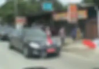 Viral Video Rombongan Presiden Jokowi Kasih Jalan Ambulans, Begini Reaksi Bupati