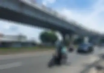 Flyover Pesing Makan Korban Lagi, Pemotor Honda BeAT Gagal Salip Bus