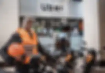 Keren, Ojek Online Di Negara Ini Pakai Motor Listrik Tampang Ala Motor Trail