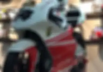 Wuih Pembalap Indonesia Mario Aji Dapat Motor Balap dari Kapolda, Ini Harapannya