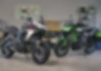 Bandingin Harga Motor Baru Kawasaki Versys 650 2022 Dibanding Kompetitornya
