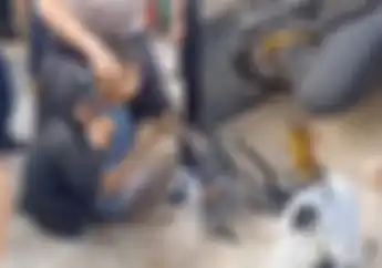 Video Tiga Bocah di Karawang Berlaga Begal Nekat Bacok Sopir Truk Tanpa Sebab, Malah Berakhir Begini