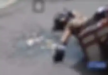 Viral Video Tukang Bakso Pakai Motor Mendadak Roboh, Ternyata Punya Niat Seperti Ini