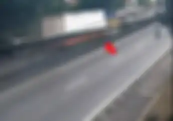 Kejadian Lagi Truk Rem Blong di Semarang, Mobil dan Motor Ringsek Diseruduk