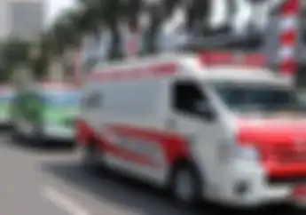 Sopir Ambulans Dikeroyok Saat Membantu Pemotor Terjatuh Usai Antar Jenazah