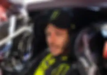 Valentino Rossi Rela Gak Latihan Balap Mobil, Alasannya Bikin Terenyuh