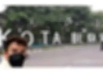 Kocak, Foto Marc Marquez Di Lombok Malah Jadi Meme, Dari Jajan Cilok Sampai Main Ke Bekasi