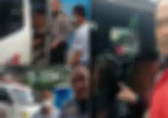 Ambulans Bunyikan Sirine Angkut Motor Sambil Ugal-ugalan, Kondisi Motornya Bikin Kaget